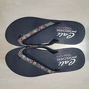 Skechers Cali Yoga Foam Flip Flops